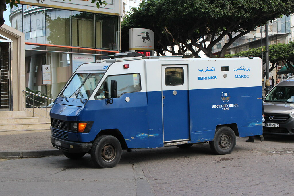 توظيف ناقلي أموال (Convoyeurs de Fonds) لحاملي البكالوريا