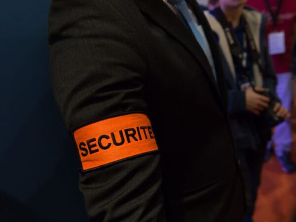 مطلوب موظفي الامن الخاص والمراقبة براتب شهري 2900 درهم